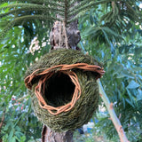 Hand-Woven Bird House Natural Grass Bird Nest Shelter Hut Small Bird Hideaway Outside Sparrows Hanging Parrot Nest Houses Pet B BATACHARLY